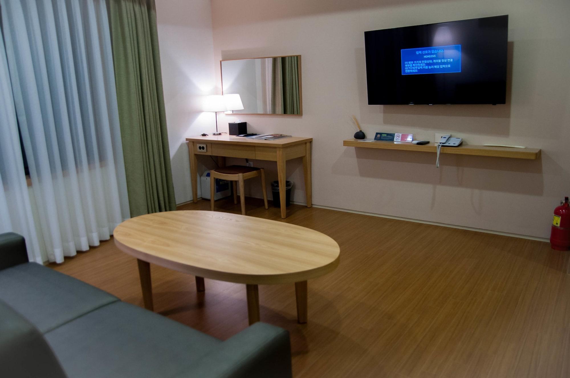 Benikea Jungmun Hotel Seogwipo Exterior foto
